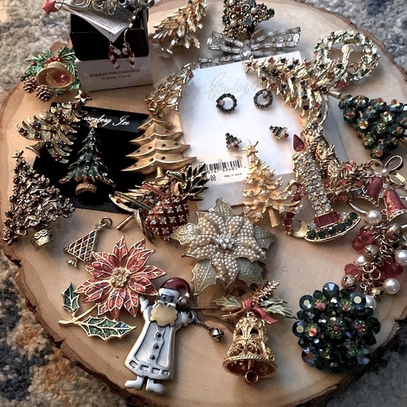 Mystery Jewelry Box- 5 designer signed- pick a favorite if you like! - Picture 6 of 16